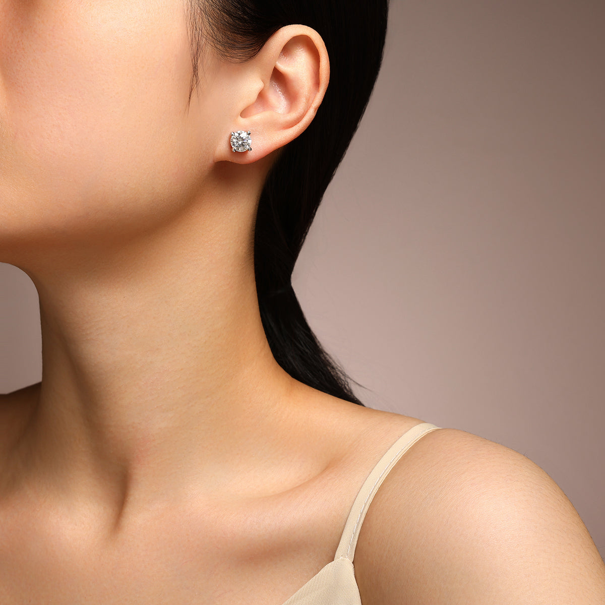 VTX Basket moissanite stud earrings