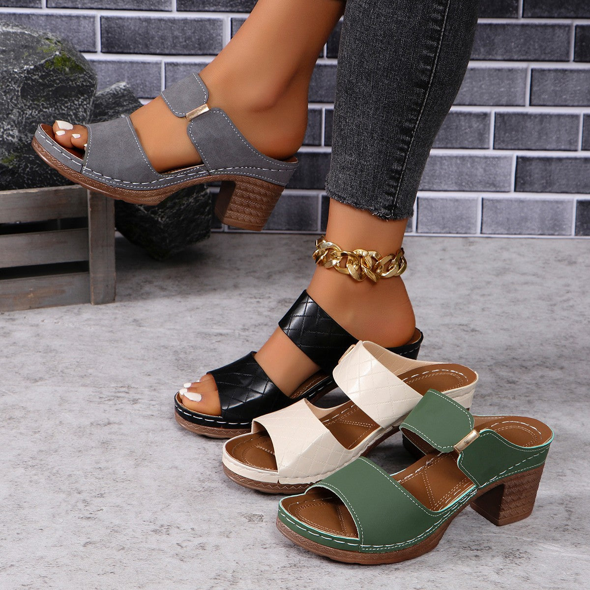 VTX Plaid Chunky Heel Slide Sandal - detail