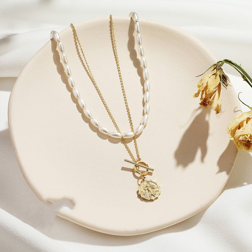 VTX Liora gold double-layer necklace, minimalist layered chain on model